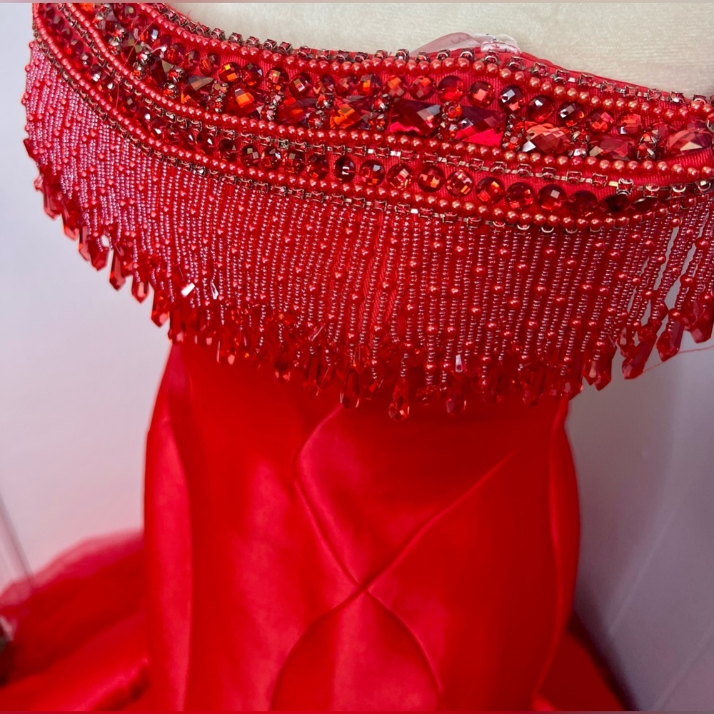 Prom dress - Picture 3 of 9